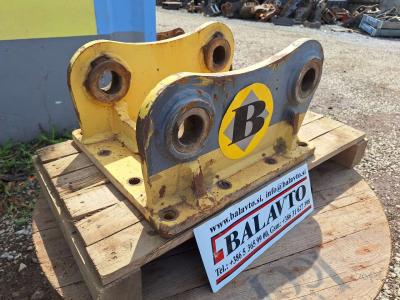 pin-on for 12-15 ton excavators Attachment plate in vendita da Balavto