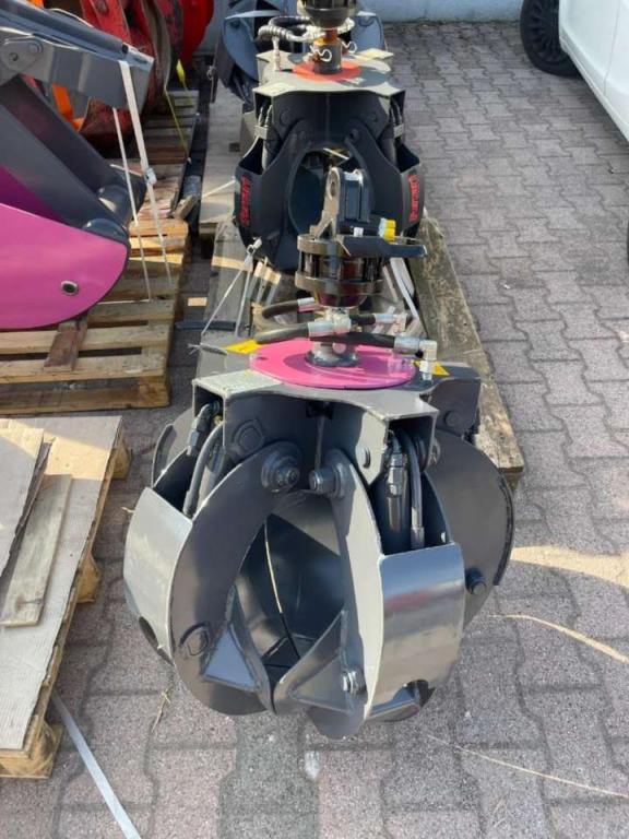 POLIPO NUOVO A 5 PALE Foto 3
