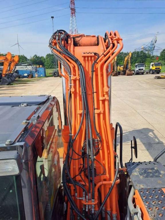 Hitachi ZX170W-5B Foto 21
