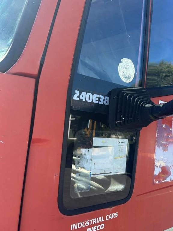 Iveco 240E38 Foto 8