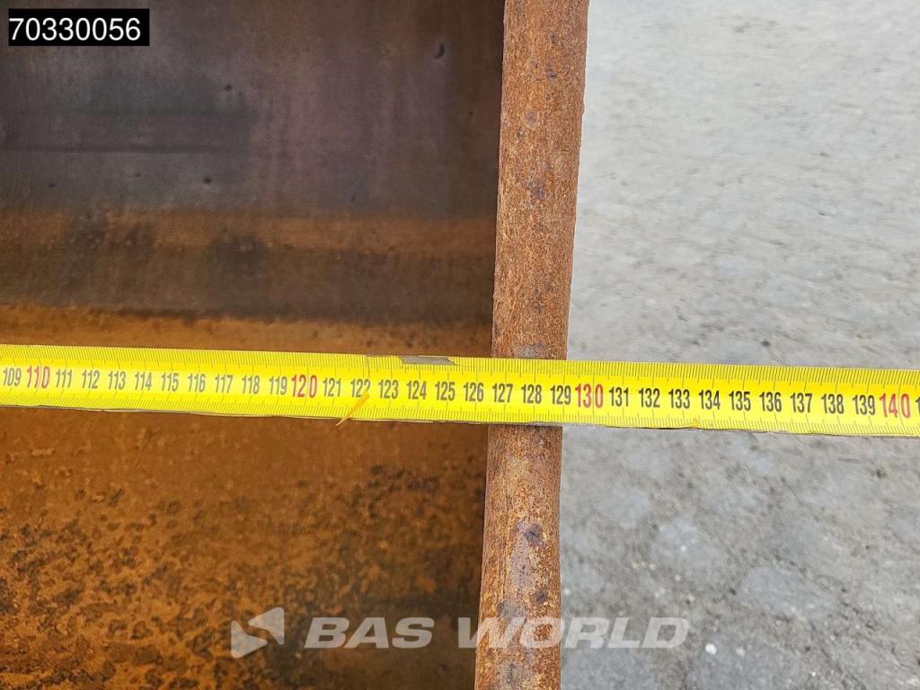 Volvo EW210 D Outrigers + Blade Foto 20