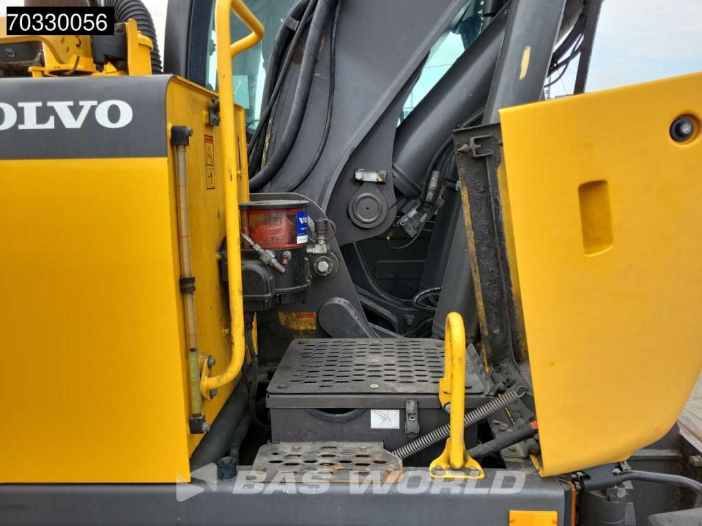 Volvo EW210 D Outrigers + Blade Foto 26