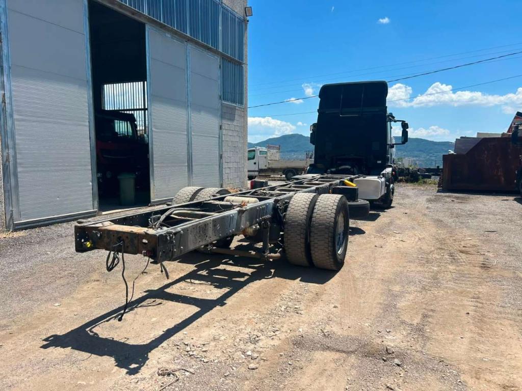 Iveco EUROCARGO 180-280 Foto 17