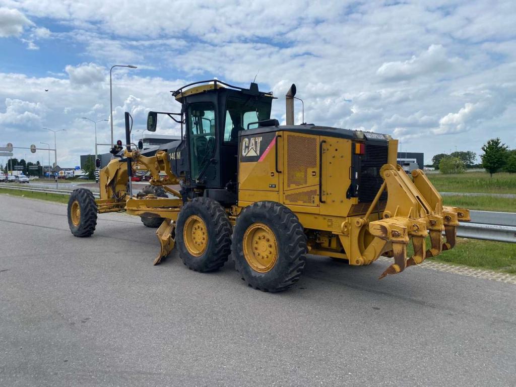 Caterpillar 140M Ripper + Pushblock Foto 3