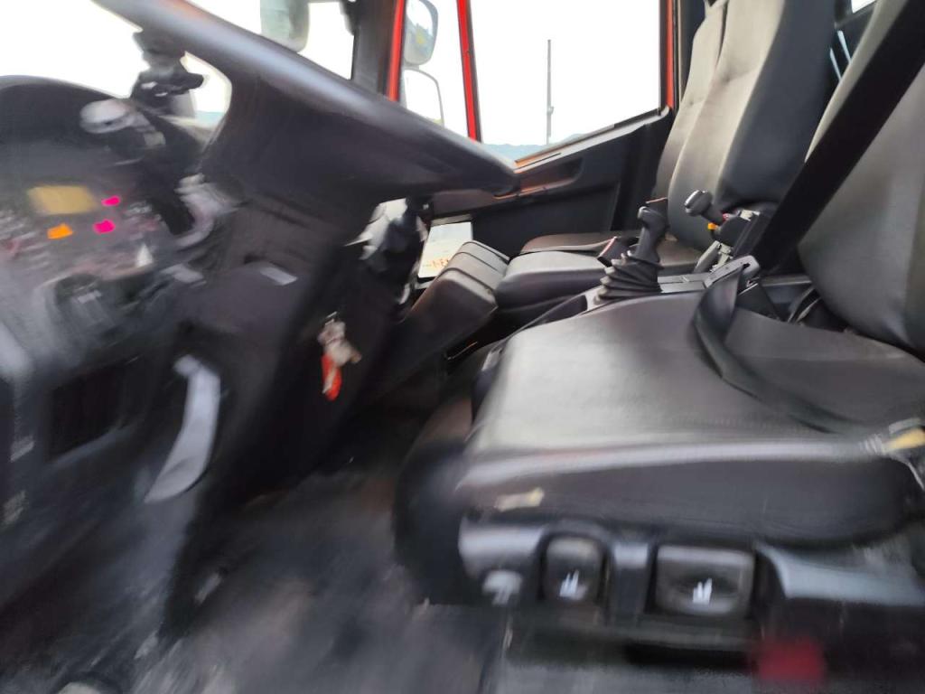 Iveco EUROCARGO 120-190L Foto 14