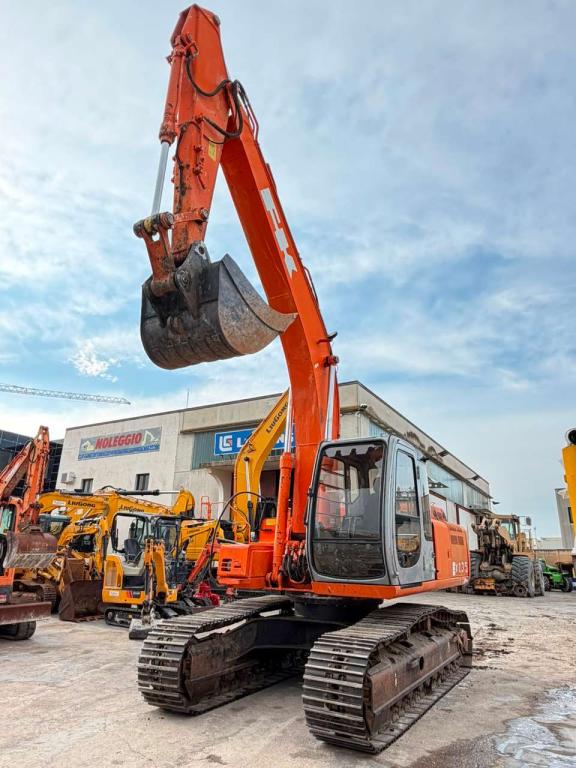 Fiat Kobelco EX235 Foto 1