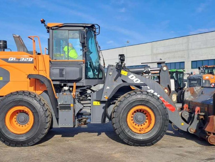 Doosan DL320-7 Foto 6