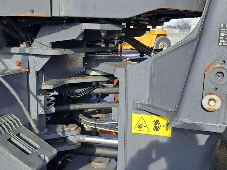 Doosan DL320-7 Foto 9