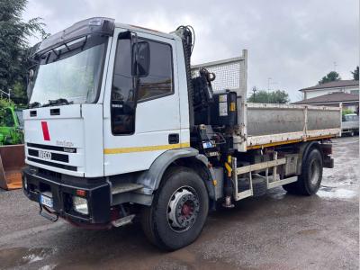Iveco 180E28 Ribaltabile + Gru 43 q.li in vendita da G.M. Service srl