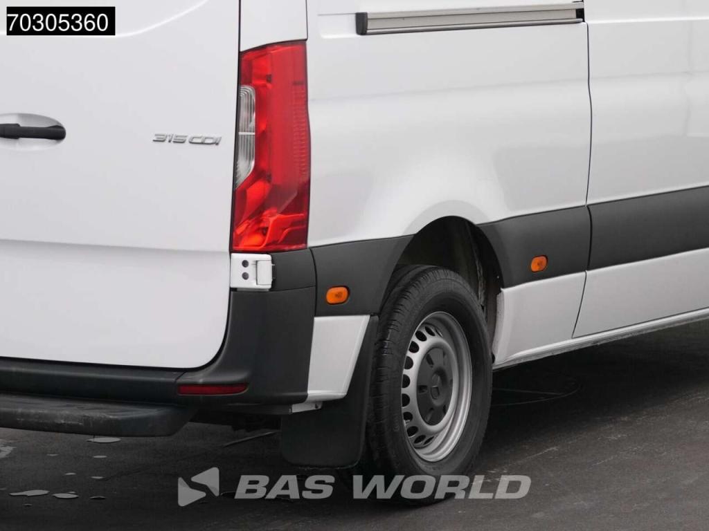 Mercedes Sprinter 315 CDI Automaat L2H2 150PK Airco Camera MBUX CarPlay Euro6 L2 Airco Foto 19