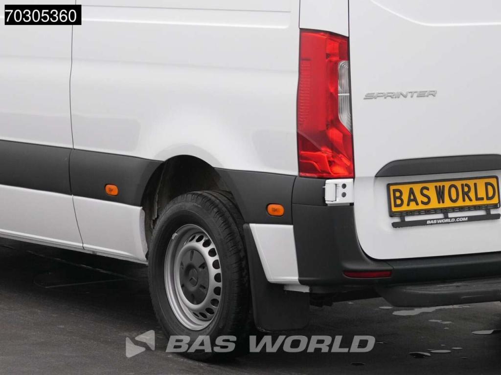 Mercedes Sprinter 315 CDI Automaat L2H2 150PK Airco Camera MBUX CarPlay Euro6 L2 Airco Foto 20