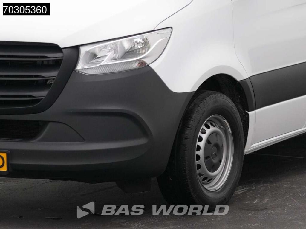 Mercedes Sprinter 315 CDI Automaat L2H2 150PK Airco Camera MBUX CarPlay Euro6 L2 Airco Foto 24