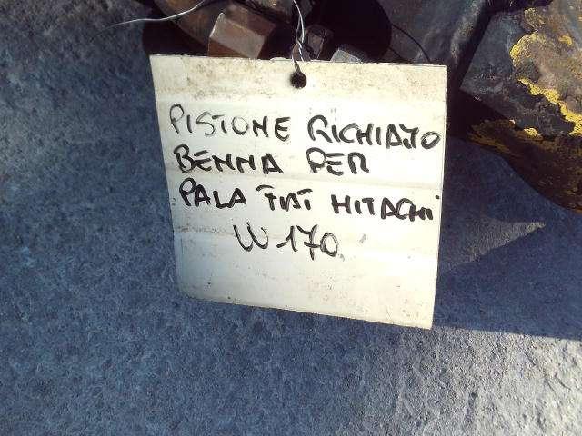 Pistone richiamo benna per Fiat Hitachi W170 Foto 5