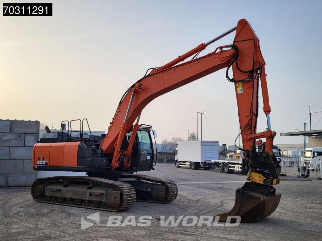 Hitachi ZX300 LC -6 Foto 7