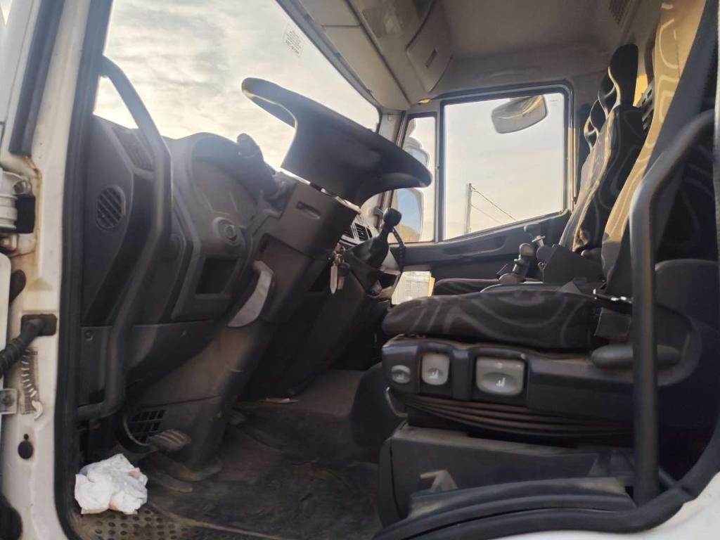 Iveco EUROCARGO 160E25K Foto 17