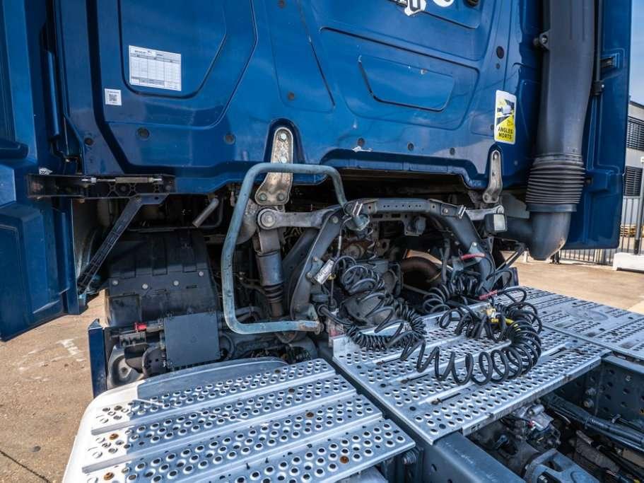 Mercedes-Benz ACTROS 1846 LS Foto 9