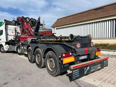 Tecnokar Trailers SCARRABILE CON GRU in vendita da Aurora Srl