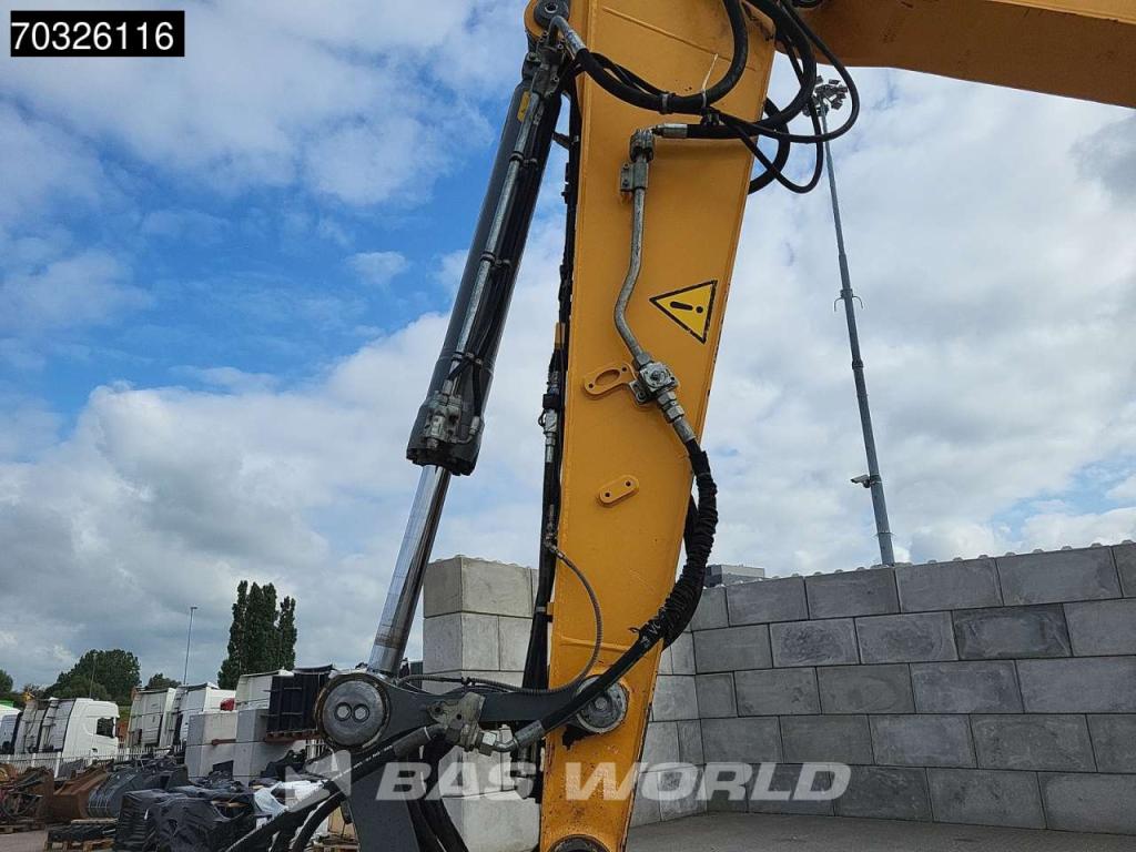 Liebherr R922 LC Foto 10