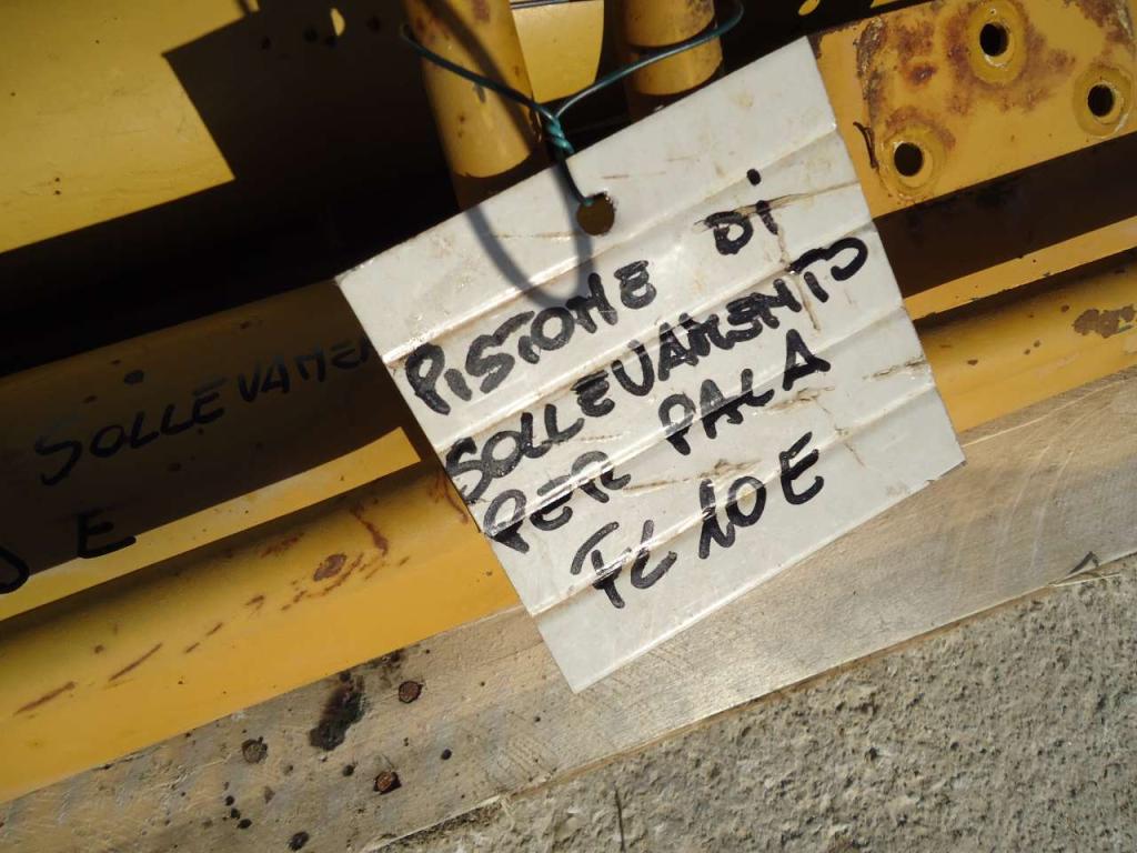 Pistone sollevamento per Fiat Allis FL10E Foto 7