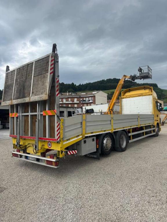 Scania 124L-420 Foto 4