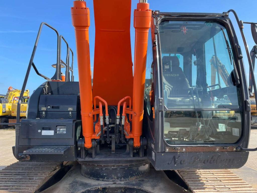Hitachi ZX210LC-6 Foto 8