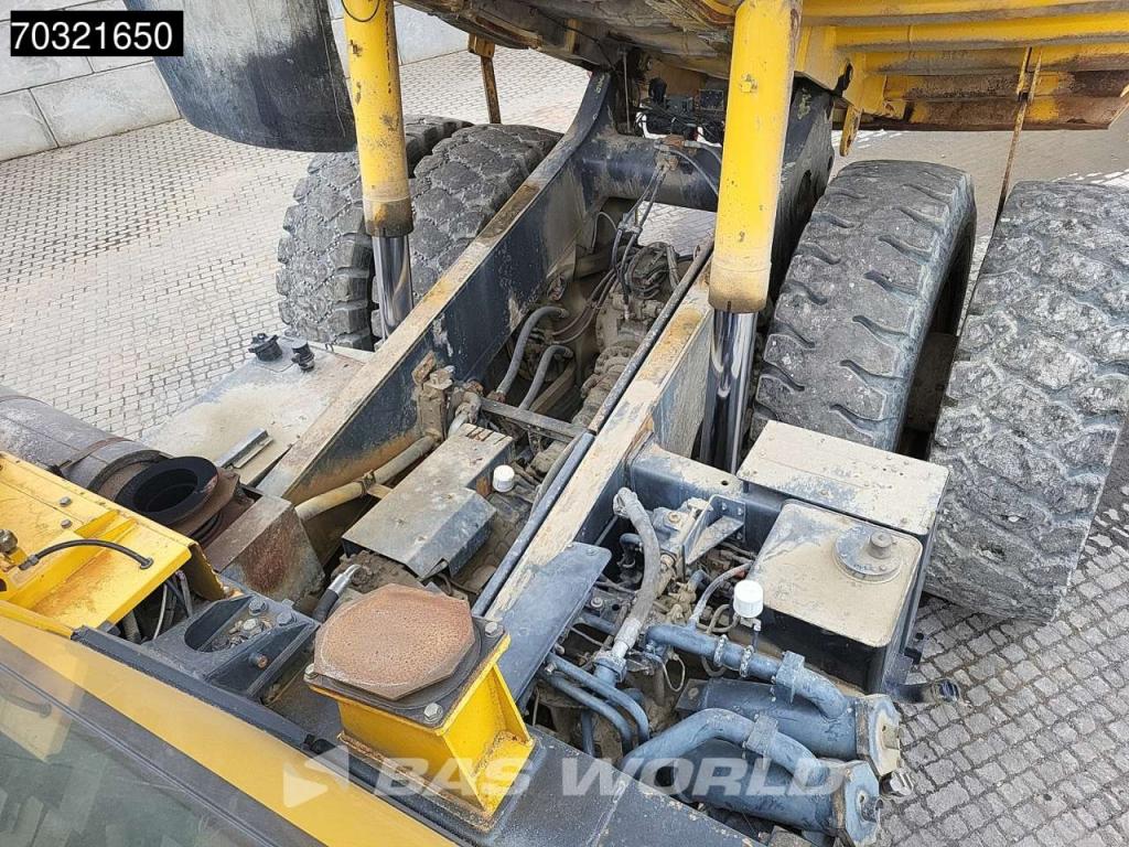 Komatsu HD605 -7E0 Foto 12