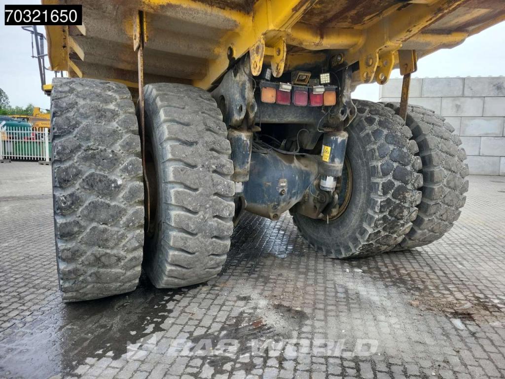 Komatsu HD605 -7E0 Foto 24