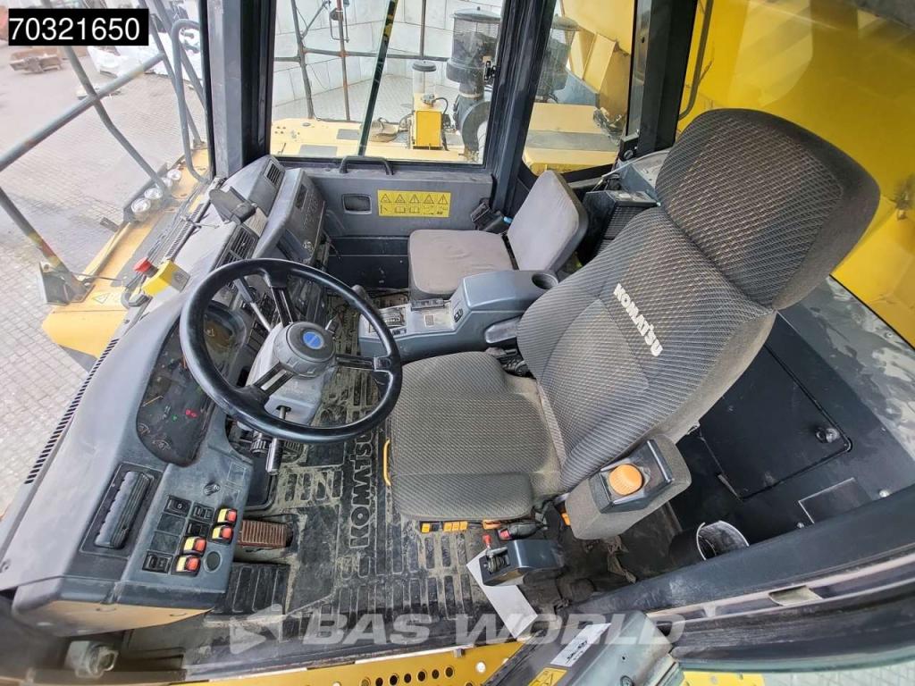 Komatsu HD605 -7E0 Foto 27