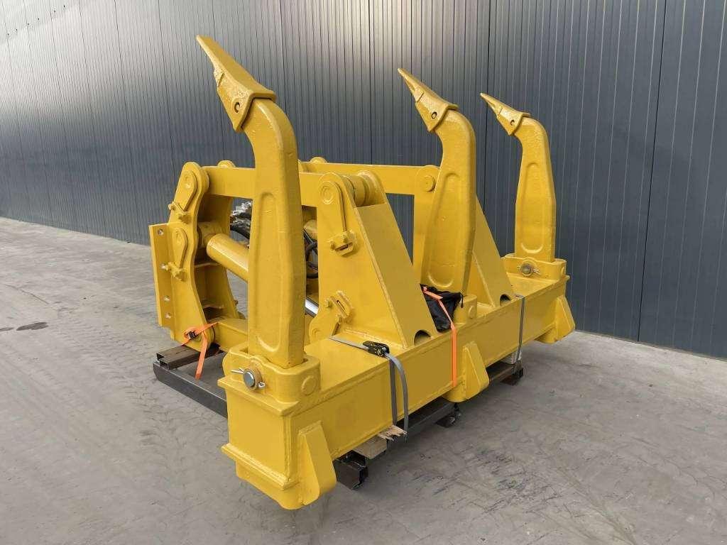 Komatsu D85 Foto 1