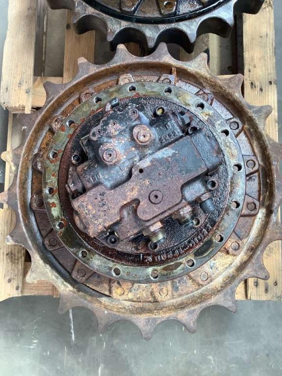 Motore di traslazione per Hitachi ZX160LC Foto 4