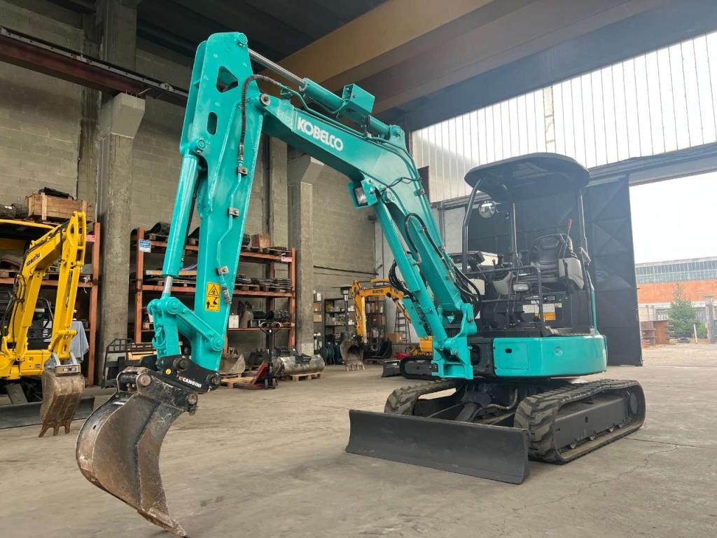 Kobelco SK30SR-6E Foto 1