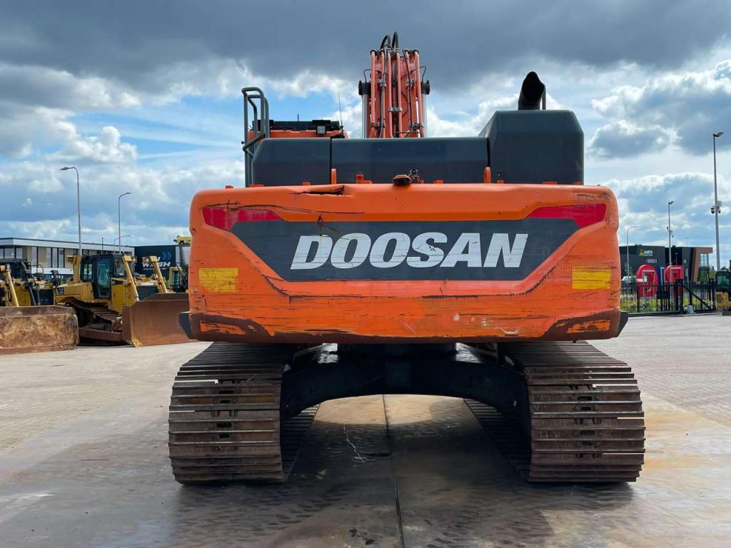 Doosan DX300LC-5 Foto 4