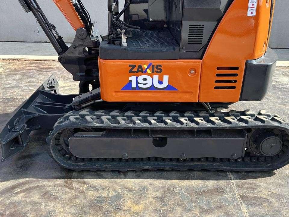 Hitachi ZX19U-5A YLR Foto 10