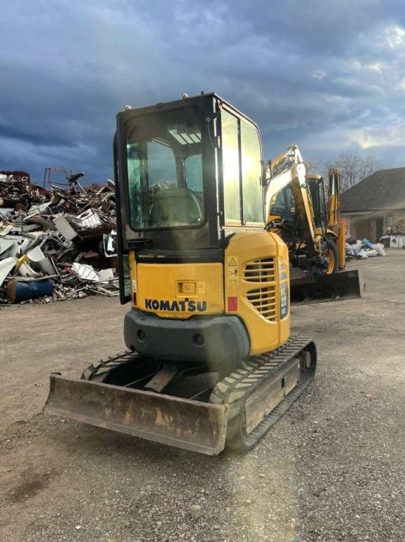 Komatsu PC22MR-3 Foto 1