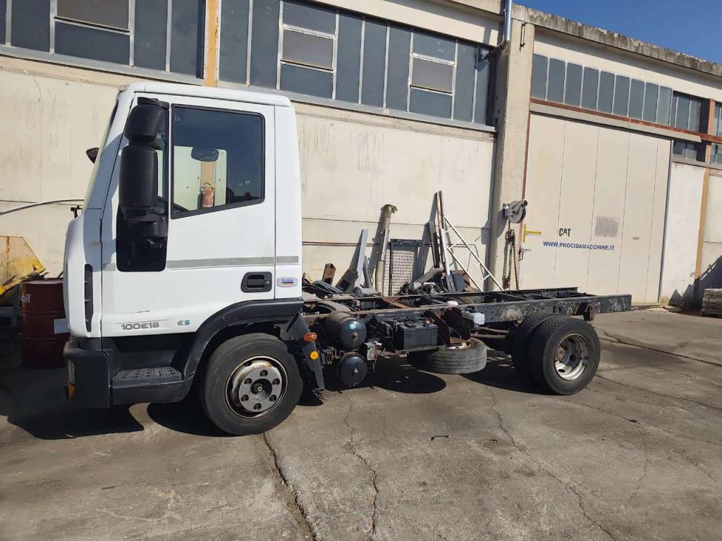 Iveco EUROCARGO 100E18 Foto 10