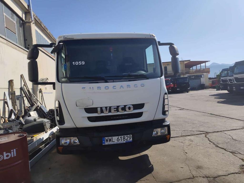Iveco EUROCARGO 100E18 Foto 17