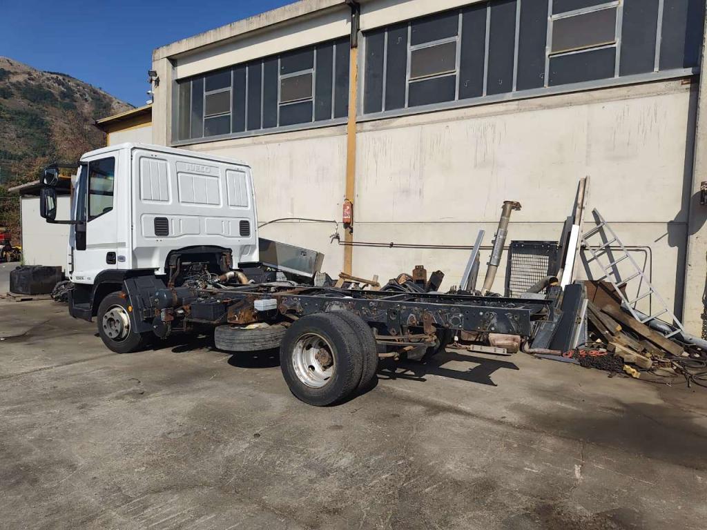Iveco EUROCARGO 100E18 Foto 8