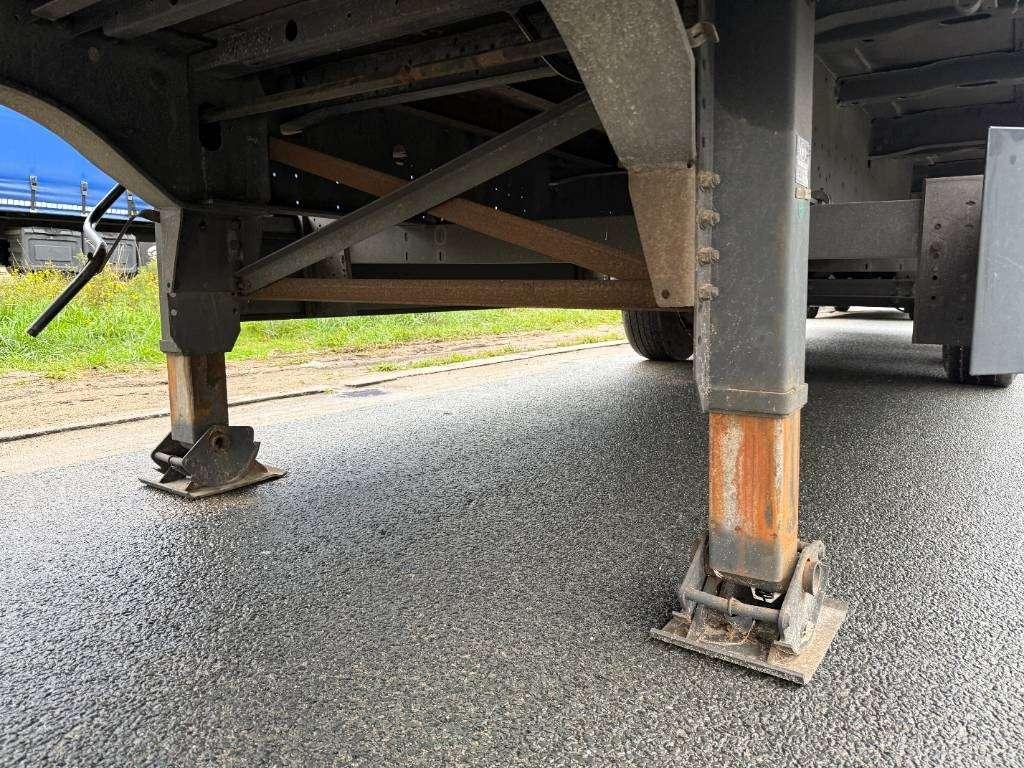 Schmitz Cargobull SCB*S3T Drankentrailer / 3 Axles / Speed Curtain Foto 10