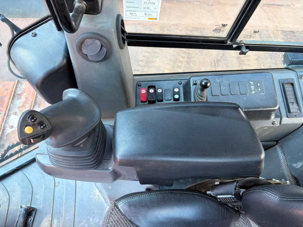 Caterpillar D4 LGP 15A (D6K / D6K2) Foto 29