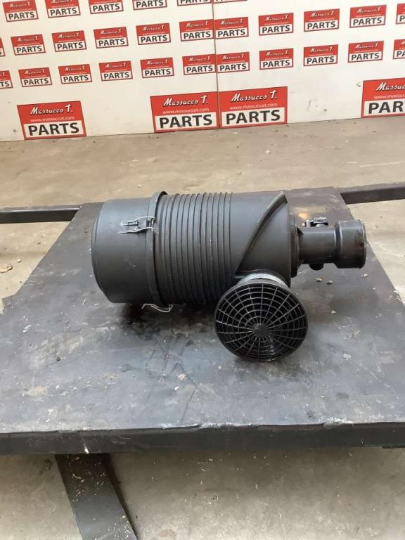Supporto filtro aria per Hitachi ZX135US-7 Foto 1