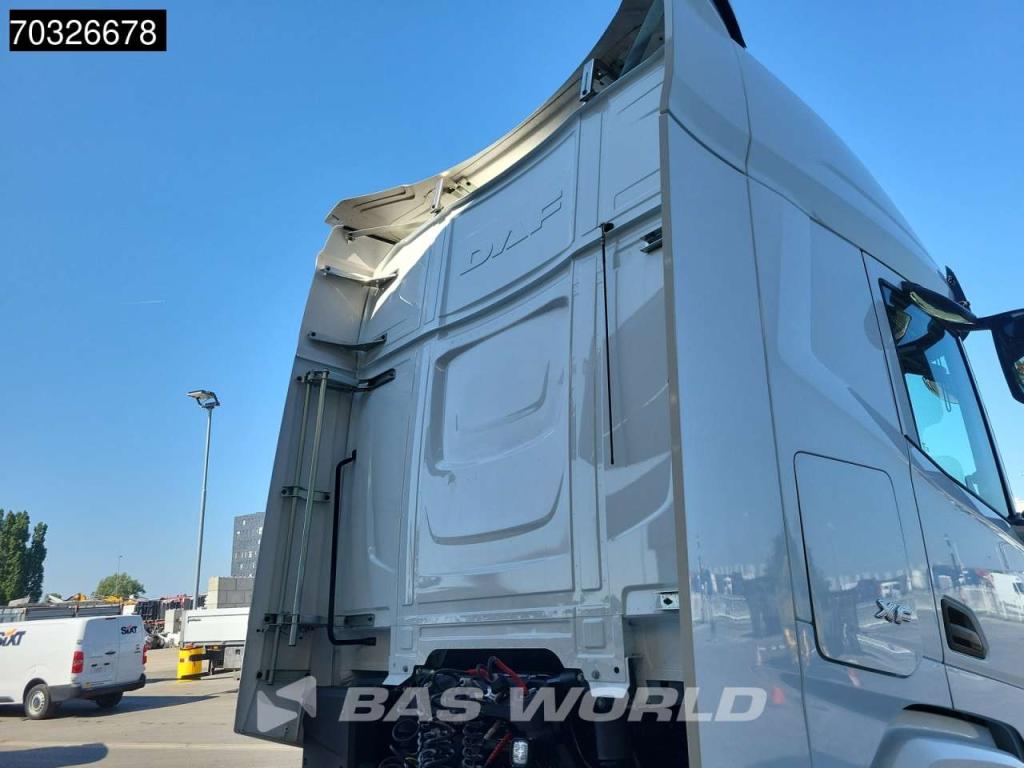 Daf XF XF 4X2 2x Tanks Standklima ACC Foto 11