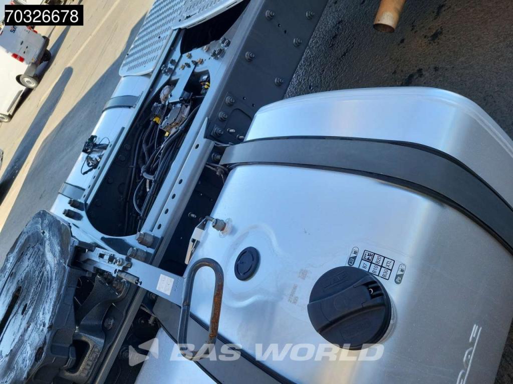 Daf XF XF 4X2 2x Tanks Standklima ACC Foto 13