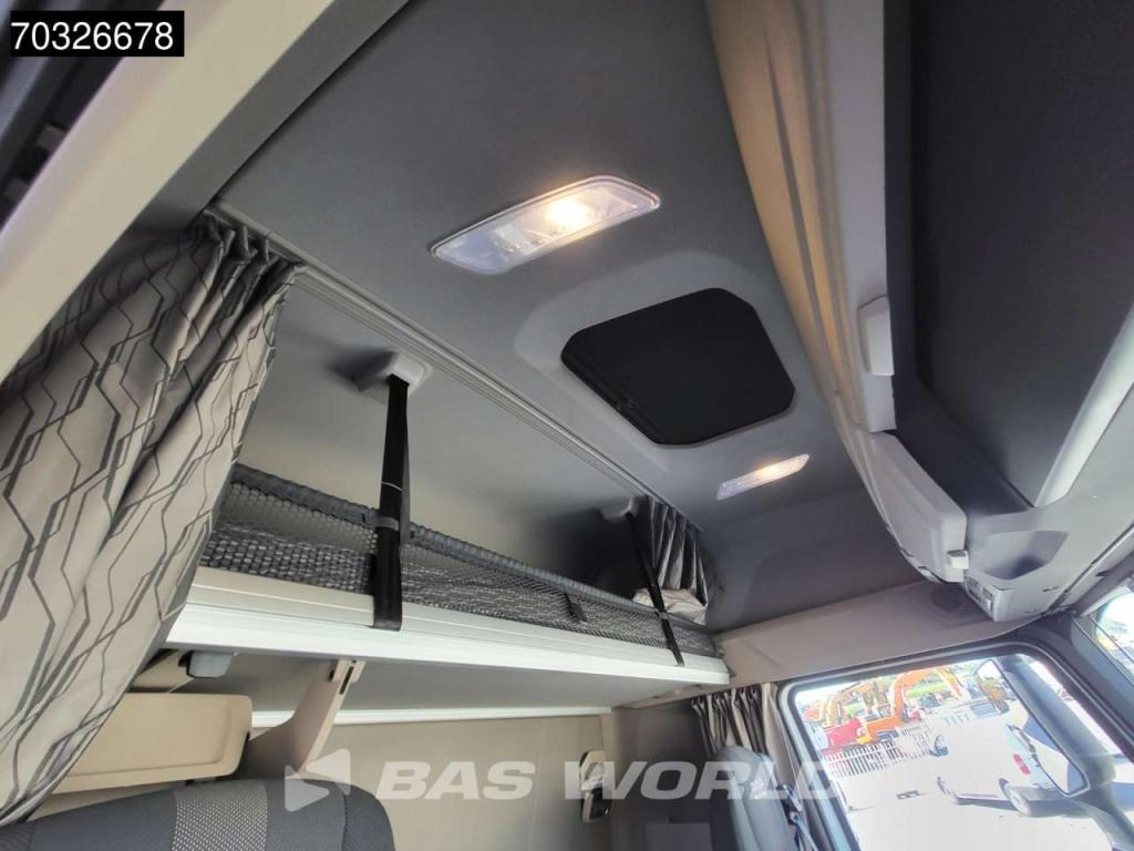 Daf XF XF 4X2 2x Tanks Standklima ACC Foto 25