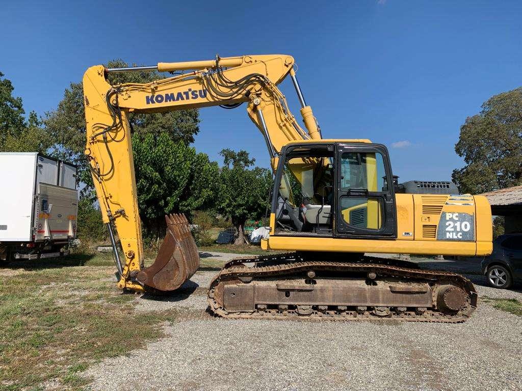 Komatsu PC210NLC-8K Foto 1
