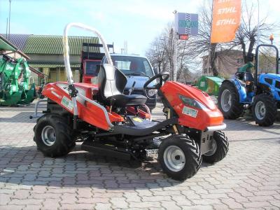 Efco TUAREG 92 EVO 4x2 - MOTORE EMAK HP 24 708cc in vendita da Giordano Srl