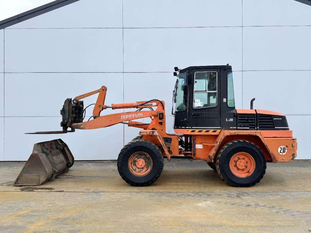 Schaeff ZL110 - Forks + Bucket / Quick Coupler Foto 1