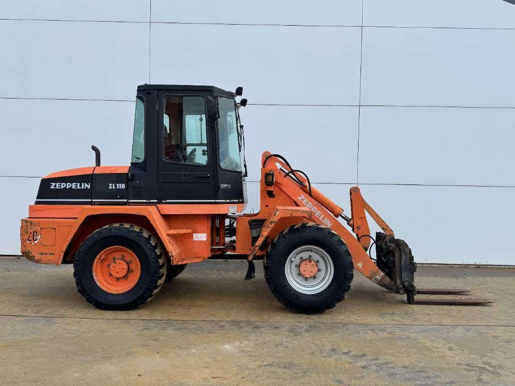 Schaeff ZL110 - Forks + Bucket / Quick Coupler Foto 6