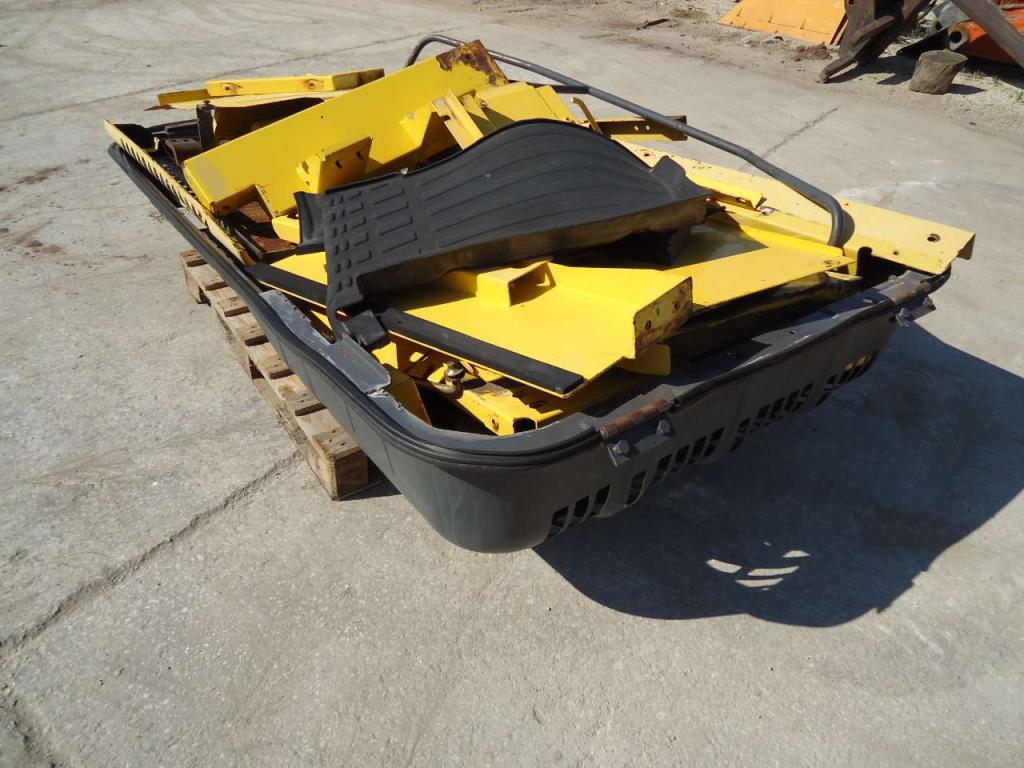 Cofanatura e carter carrozzeria per New Holland 385B Foto 4