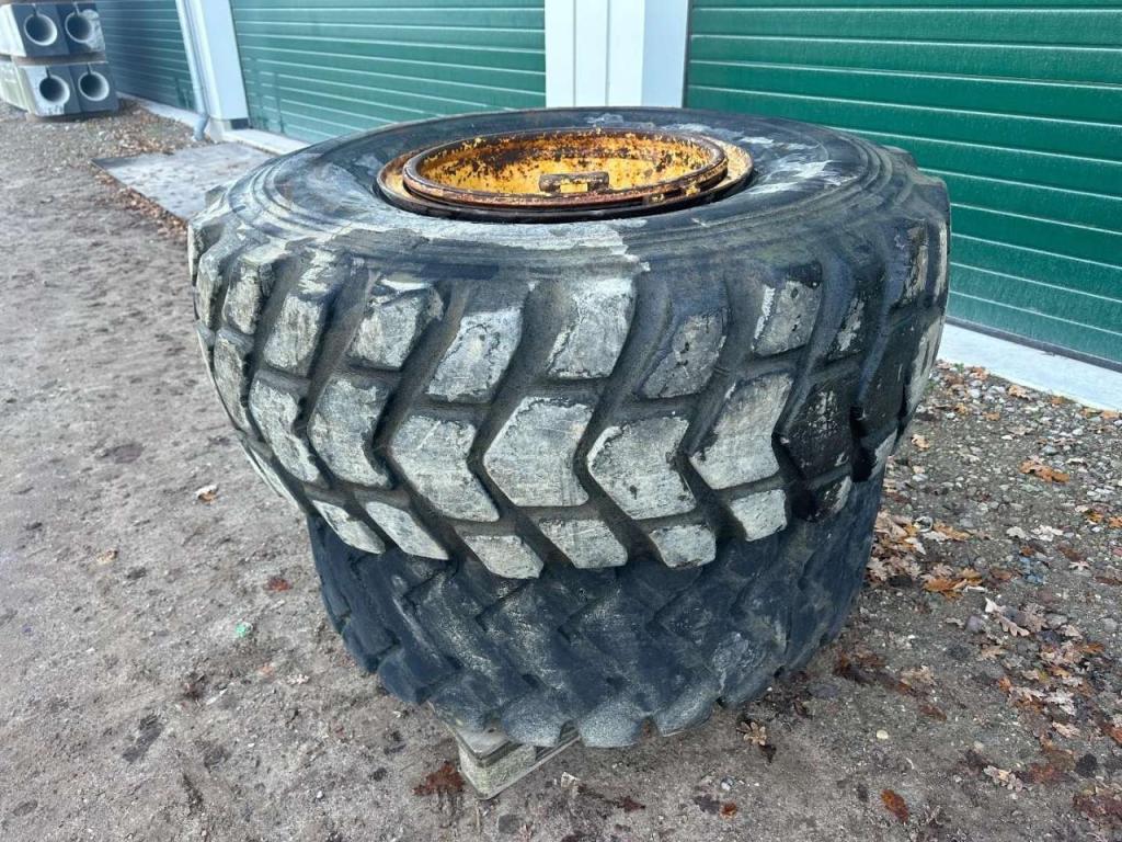 Liebherr L541 Included spare wheels Foto 13