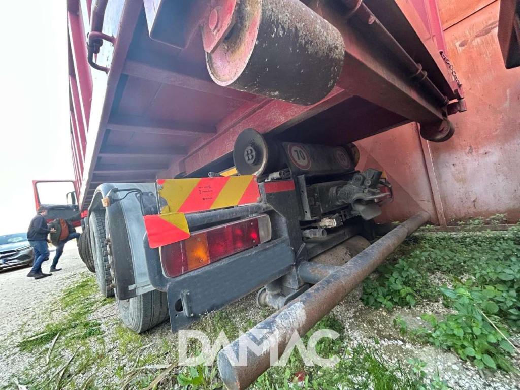 Scania 420 Foto 11